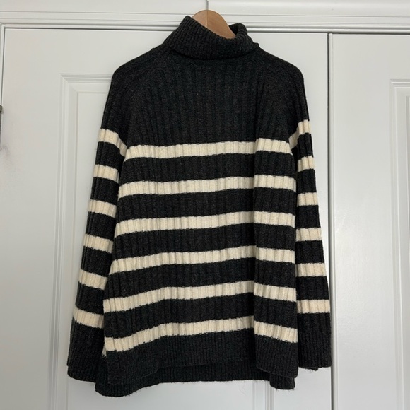 H&M Sweaters - Oversized Medium Turtleneck Sweater with Side Slits